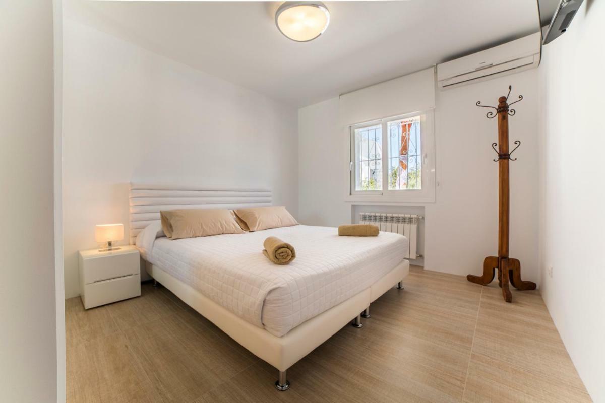 Villa Can Raes San Rafael De Sa Creu Bagian luar foto