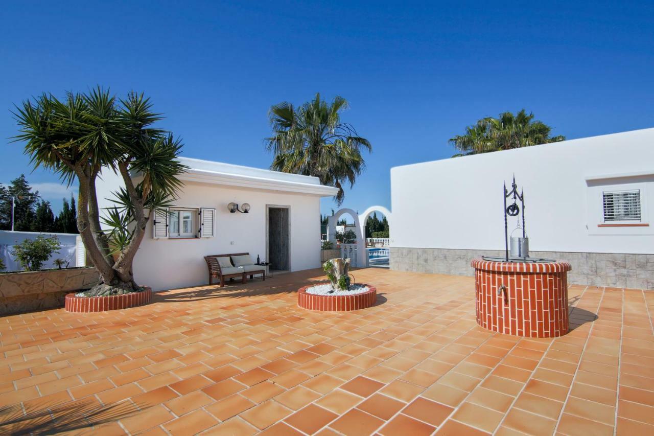 Villa Can Raes San Rafael De Sa Creu Bagian luar foto